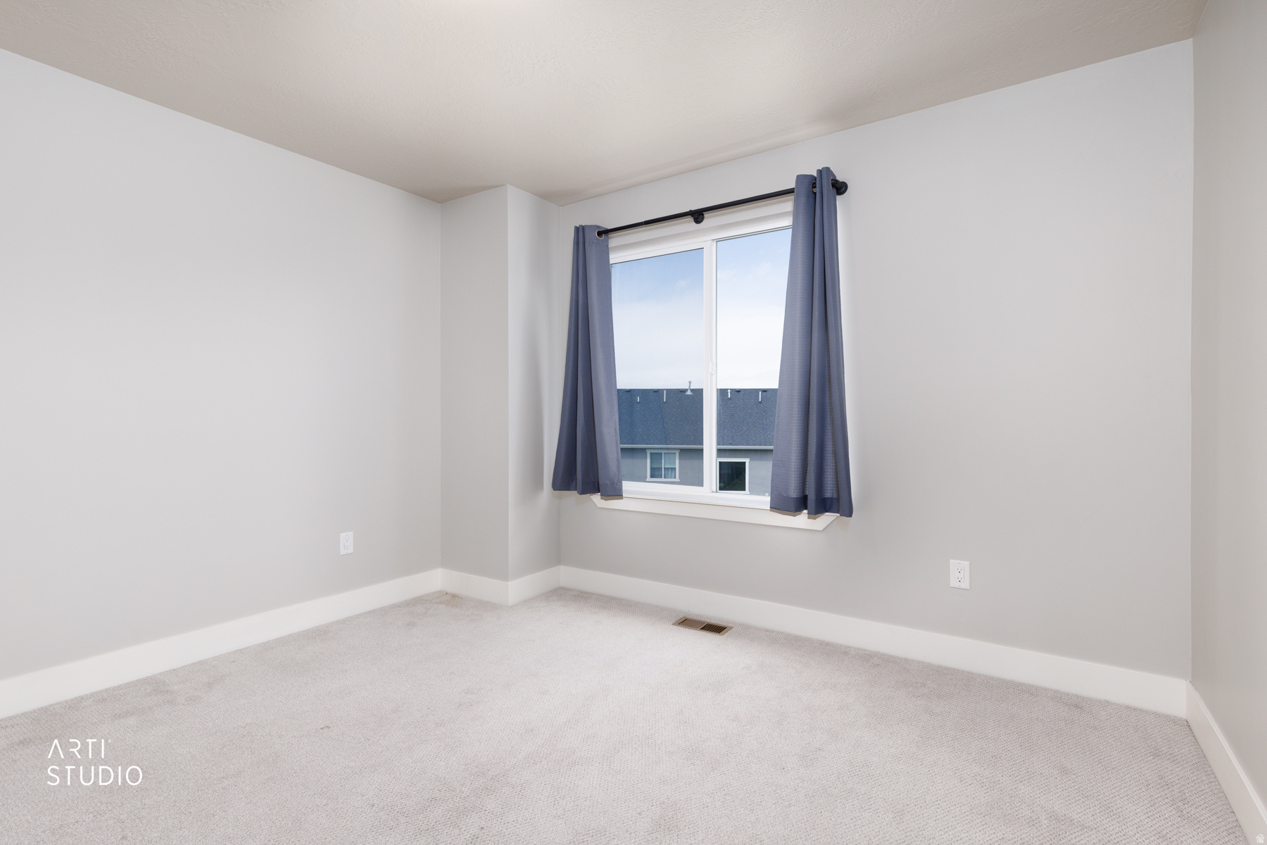 LAKEVIEW - Residential