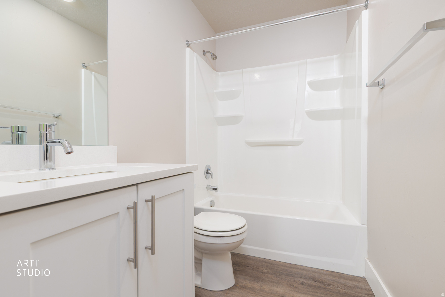 LAKEVIEW - Residential