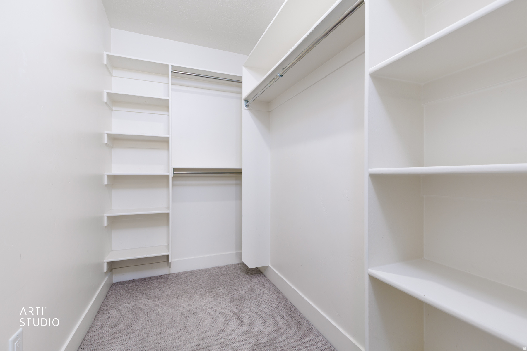 LAKEVIEW - Residential