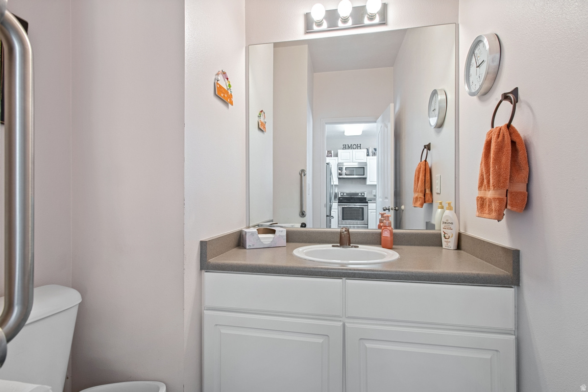 COTTAGES AT ELK RUN - Residential