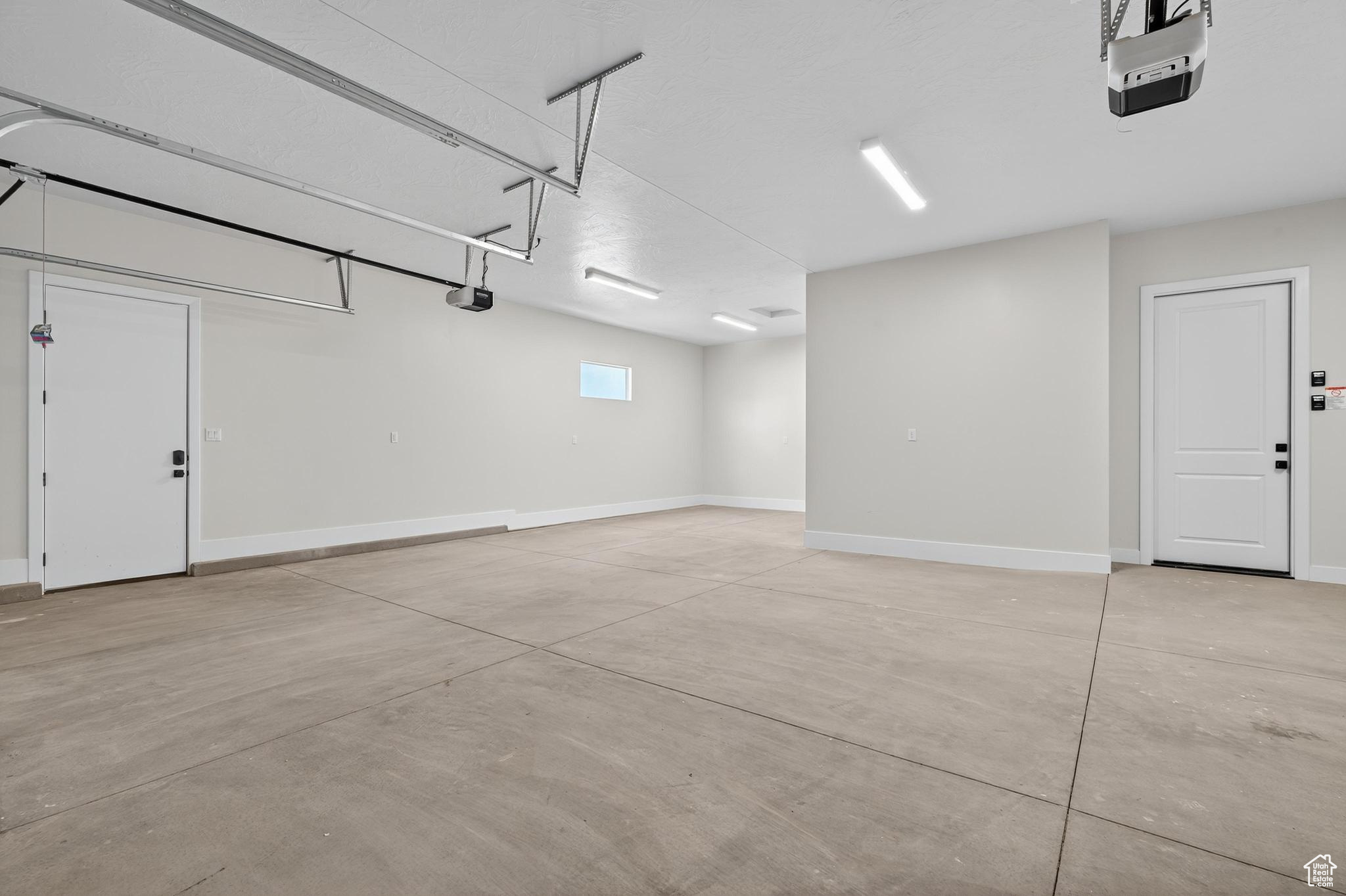 ESTATES AT BURKE SPRINGS - Residential