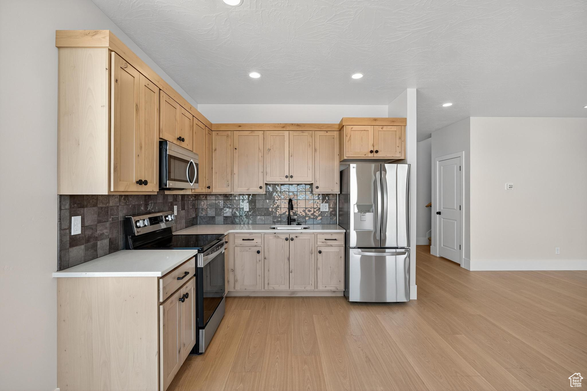 ESTATES AT BURKE SPRINGS - Residential