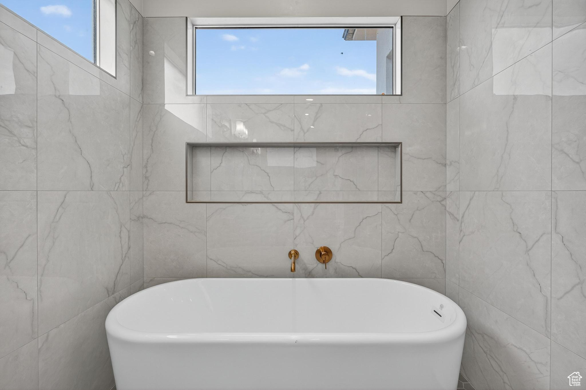 ESTATES AT BURKE SPRINGS - Residential