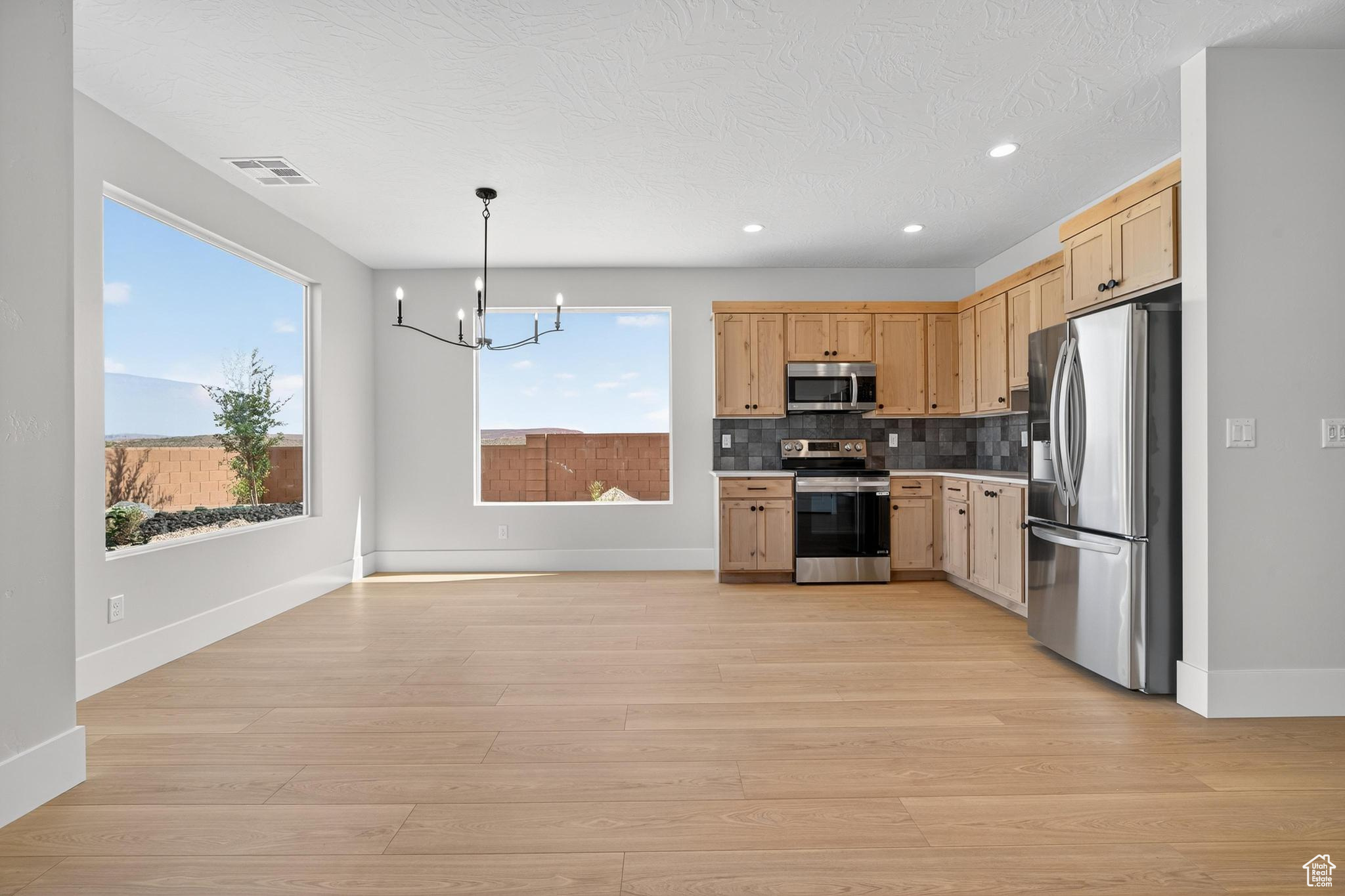 ESTATES AT BURKE SPRINGS - Residential