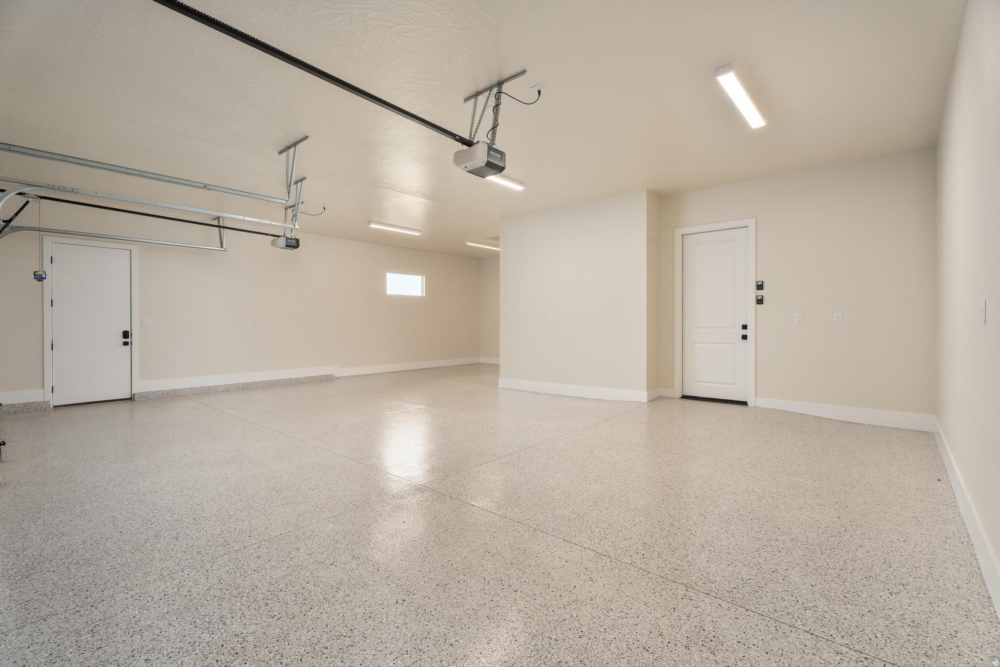 ESTATES AT BURKE SPRINGS - Residential