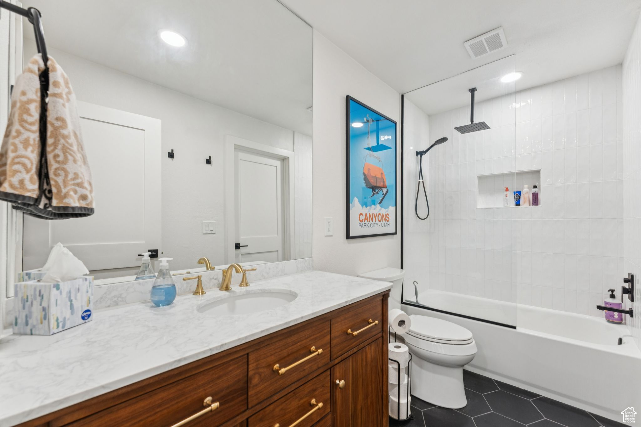 RED PINE CHALETS CONDO - Residential