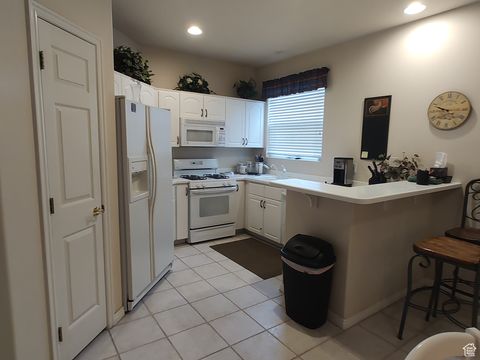 Tiny photo for 169 N TURNBURY LN, Washington, UT 84780 (MLS # 2115146)