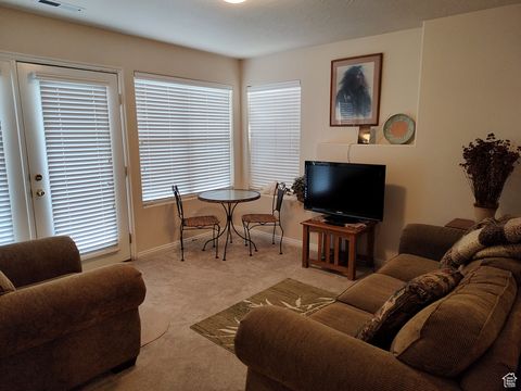 Tiny photo for 169 N TURNBURY LN, Washington, UT 84780 (MLS # 2115146)