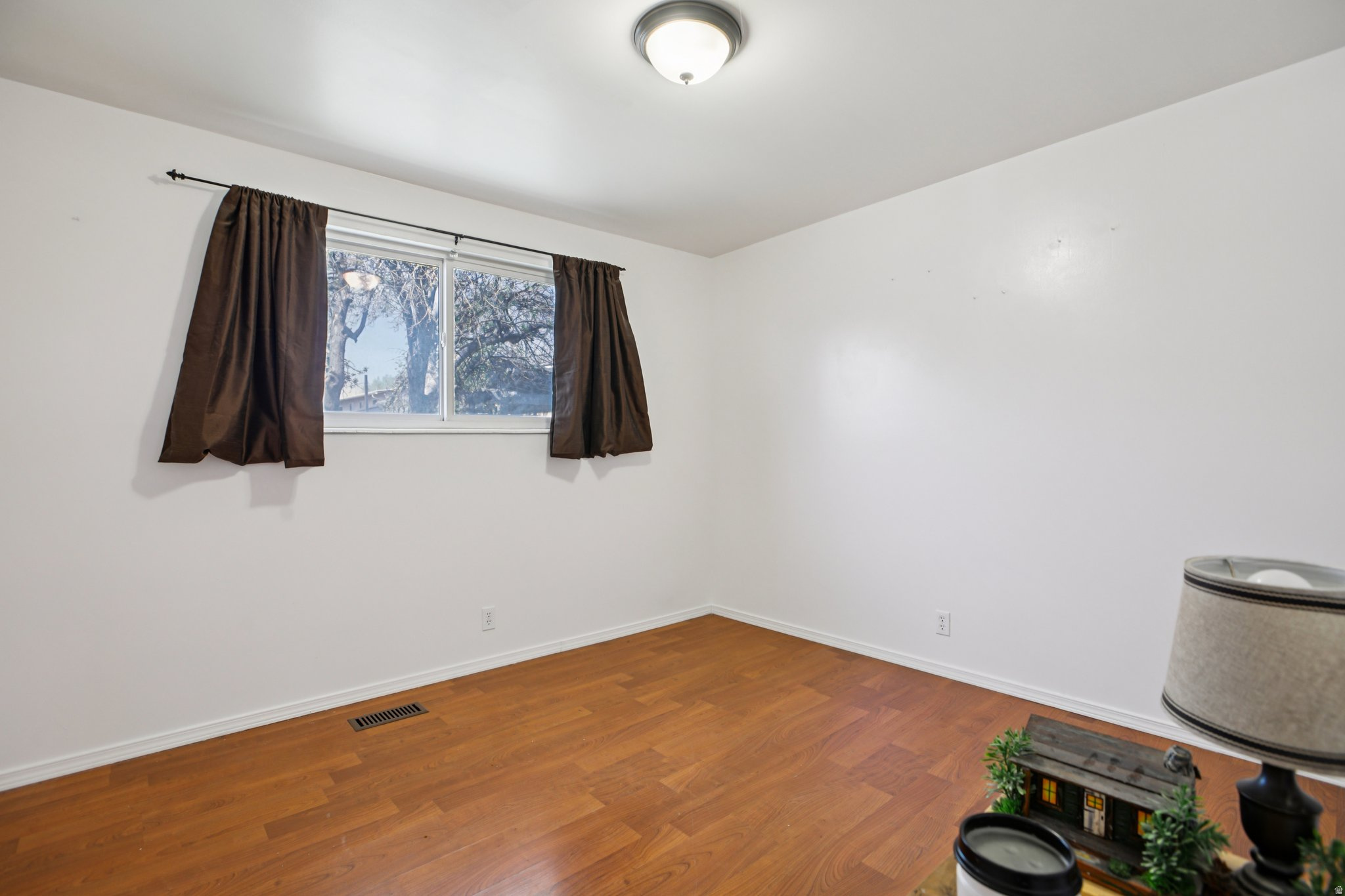 WESTERN HILLS - Residential