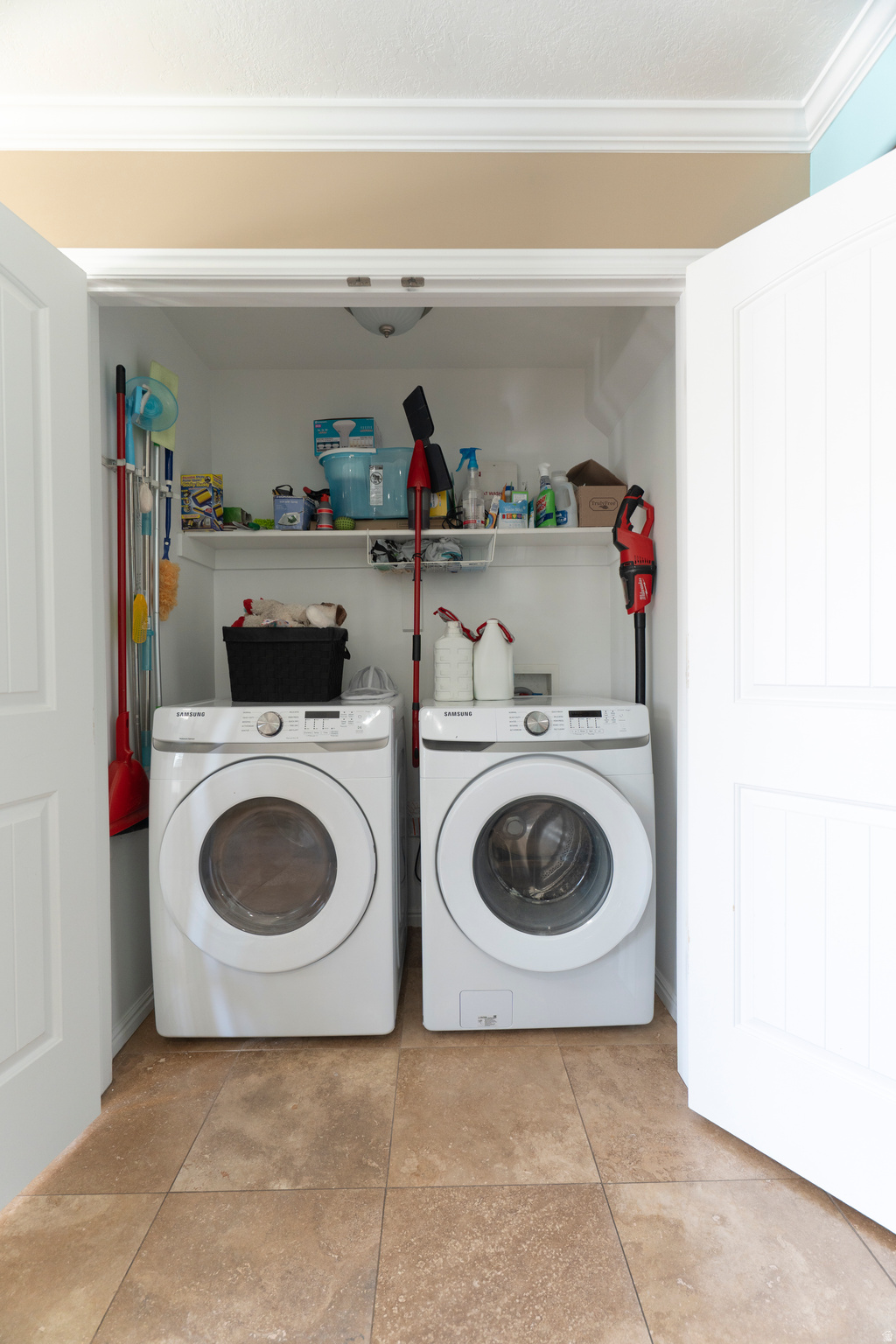 NEW TOWNE SQUARE - Residential