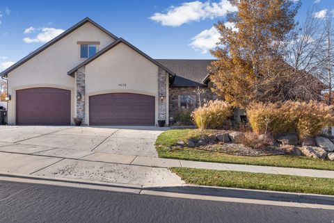 Photo of 14278 S FRIENDSHIP DR W, Herriman, UT 84096 (MLS # 2122369)