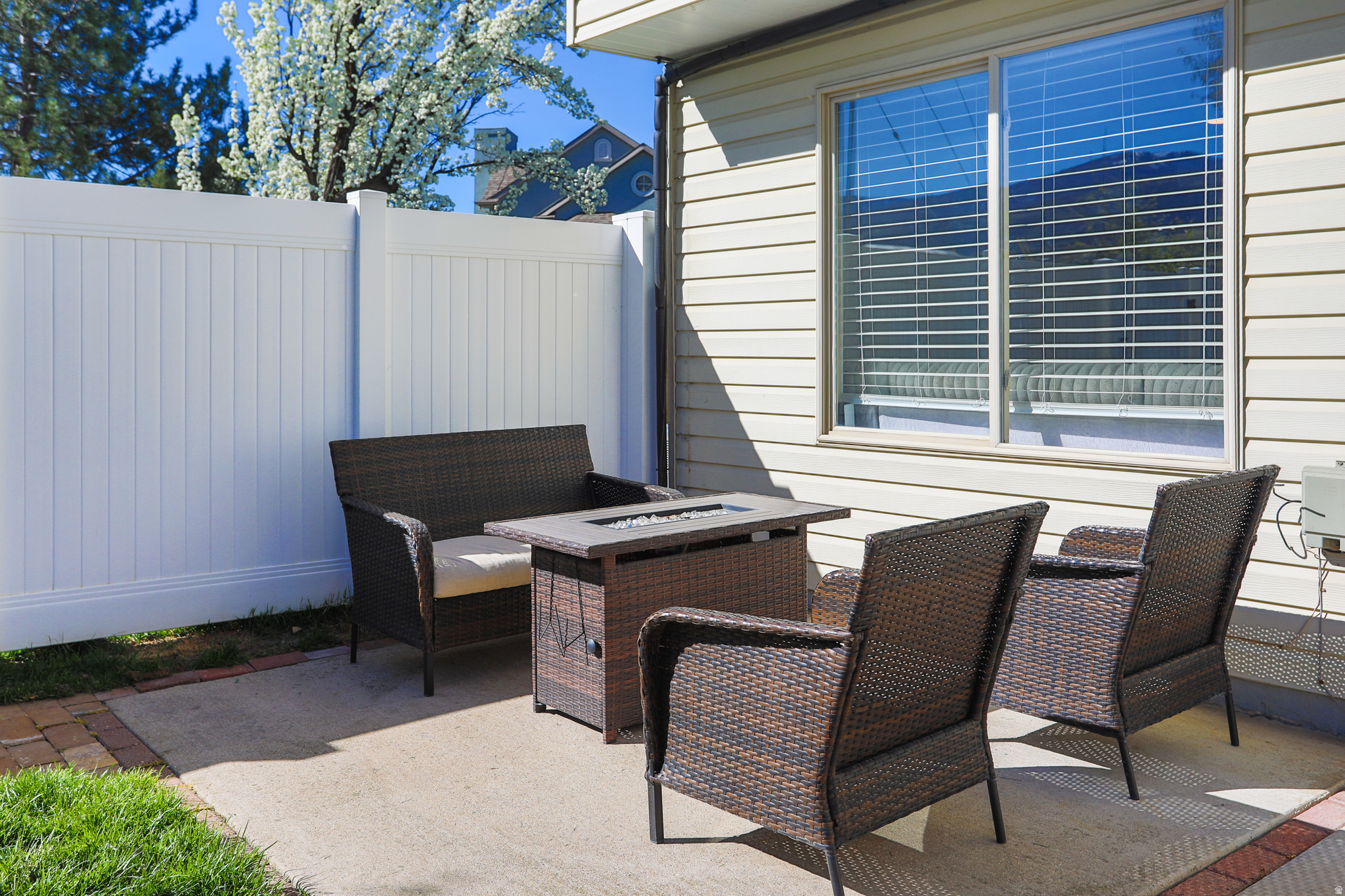 RIVIERA TOWNHOUSES - Residential