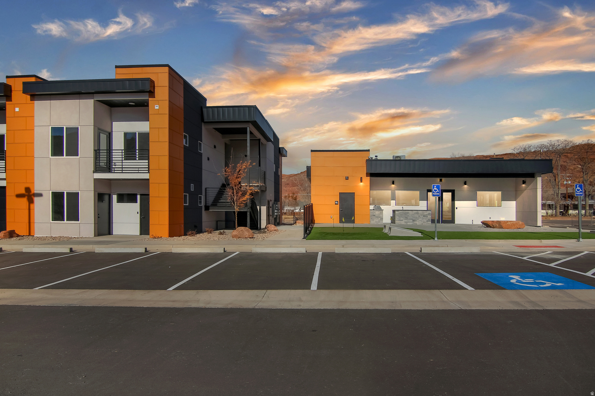 LOST SPRINGS RESIDENCES - Residential