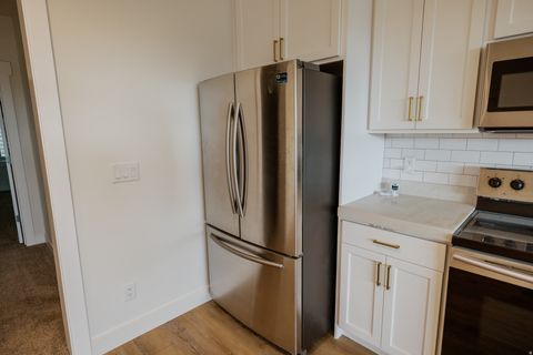 Tiny photo for 356 N 1400 W, Lehi, UT 84043 (MLS # 2151324)