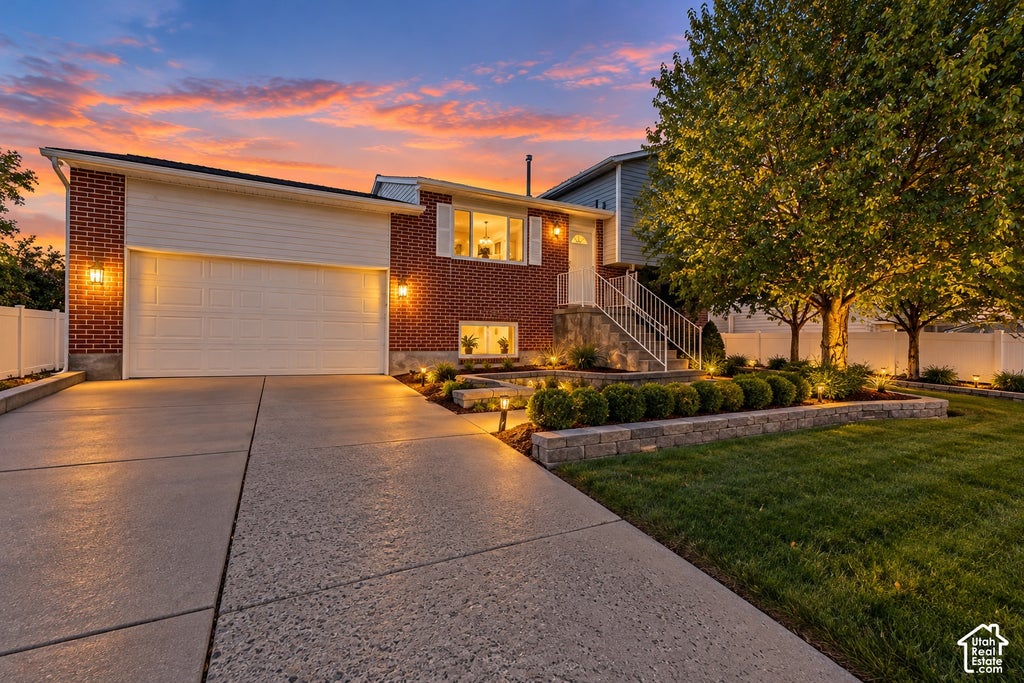 Photo of 2942 S AUDREY ST W, West Valley City, UT 84128 (MLS # 2190167)