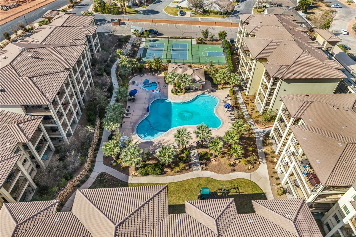 ESTANCIA - Residential