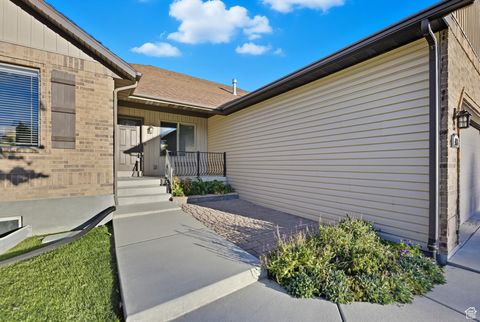 Tiny photo for 446 N 400 E, Springville, UT 84663 (MLS # 2117387)