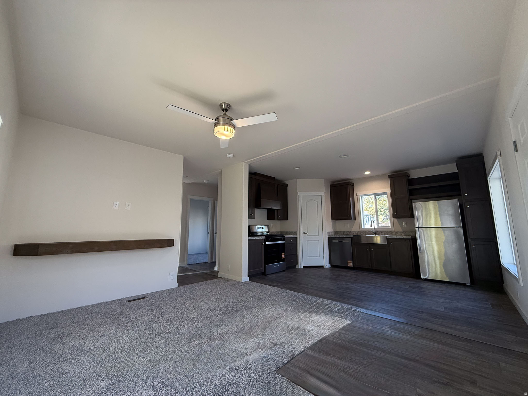 ROLLING HILLS ESTATES - Residential