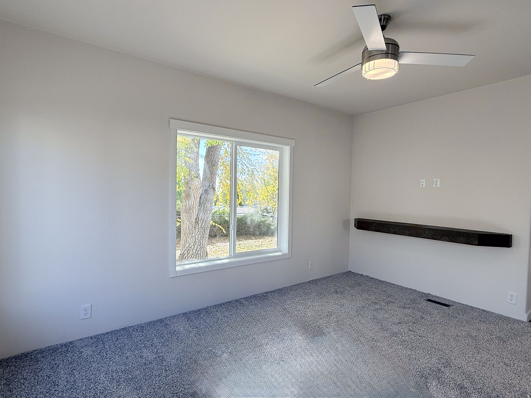 ROLLING HILLS ESTATES - Residential