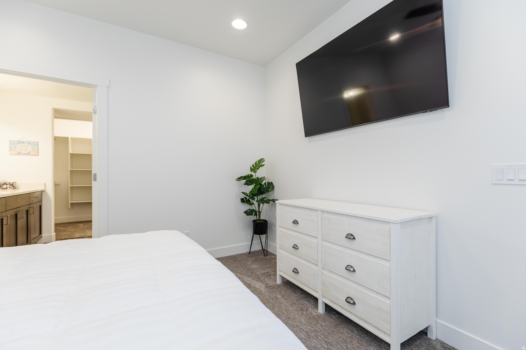 PARADISE PARKWAY - Residential