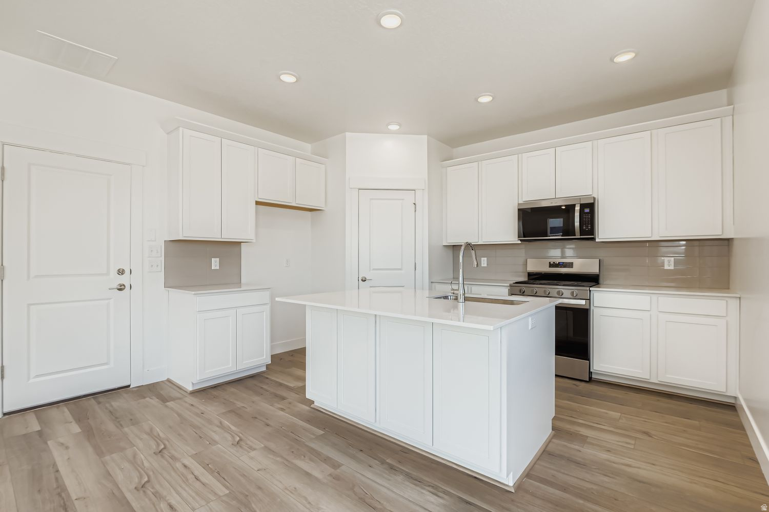 PIONEER MEADOWS - Residential