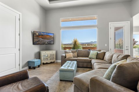 Tiny photo for 3205 S 4900 W, Hurricane, UT 84737 (MLS # 2146990)