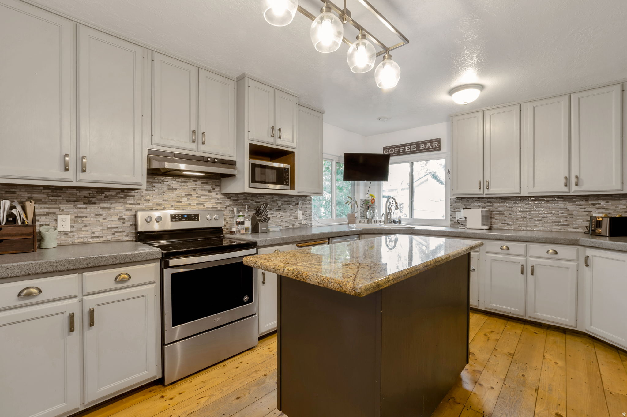 DEER RUN ESTATE - Residential