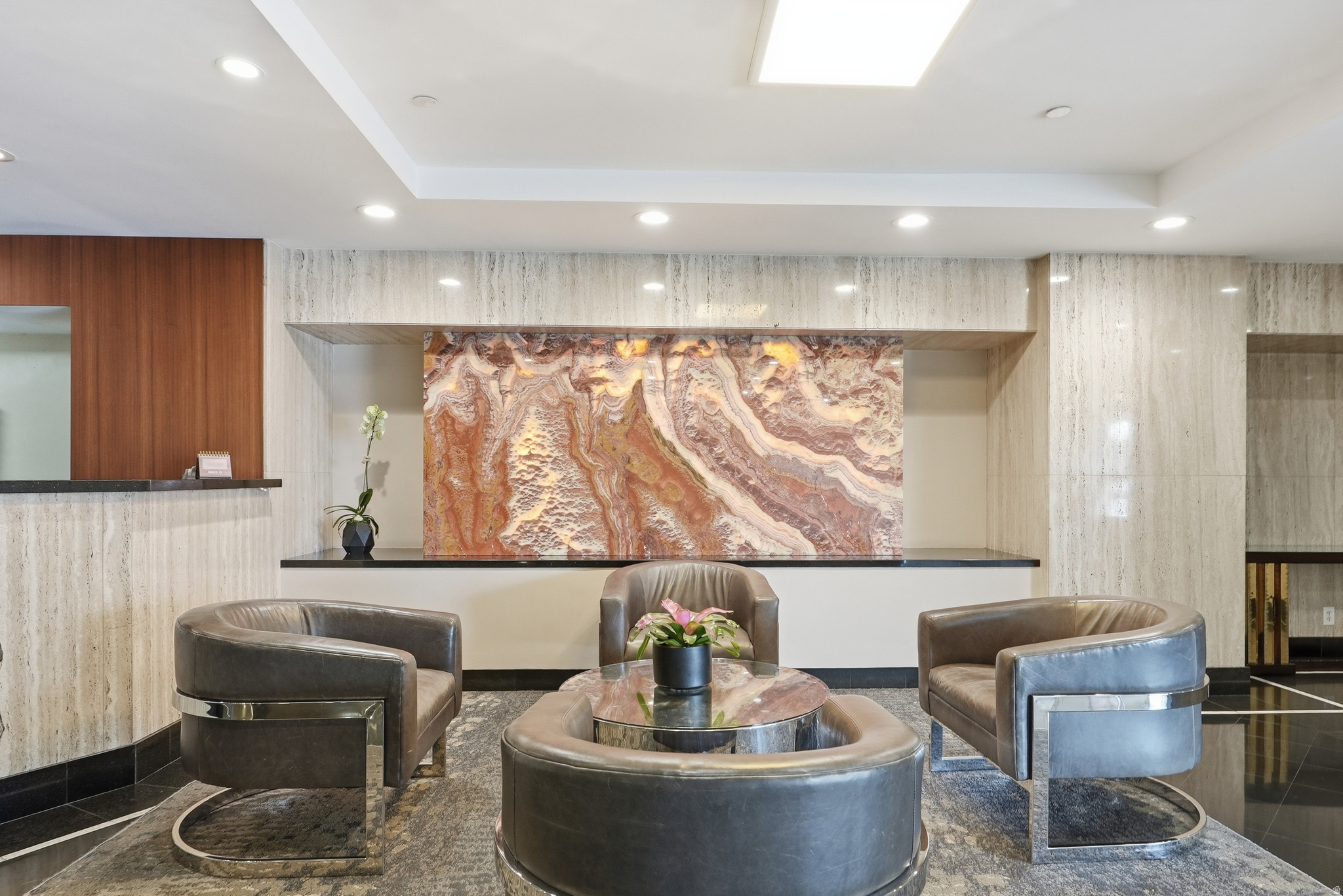 AMERICAN TOWERS - Residential