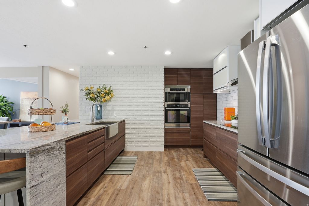 Photo of 44 W BROADWAY S #1508S, Salt Lake City, UT 84101 (MLS # 2142918)