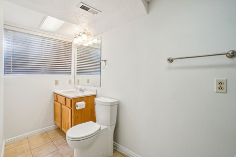 Tiny photo for 552 W 2900 S, Bountiful, UT 84010 (MLS # 2132764)