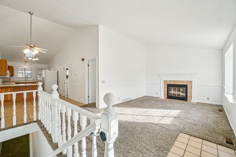 Tiny photo for 552 W 2900 S, Bountiful, UT 84010 (MLS # 2132764)