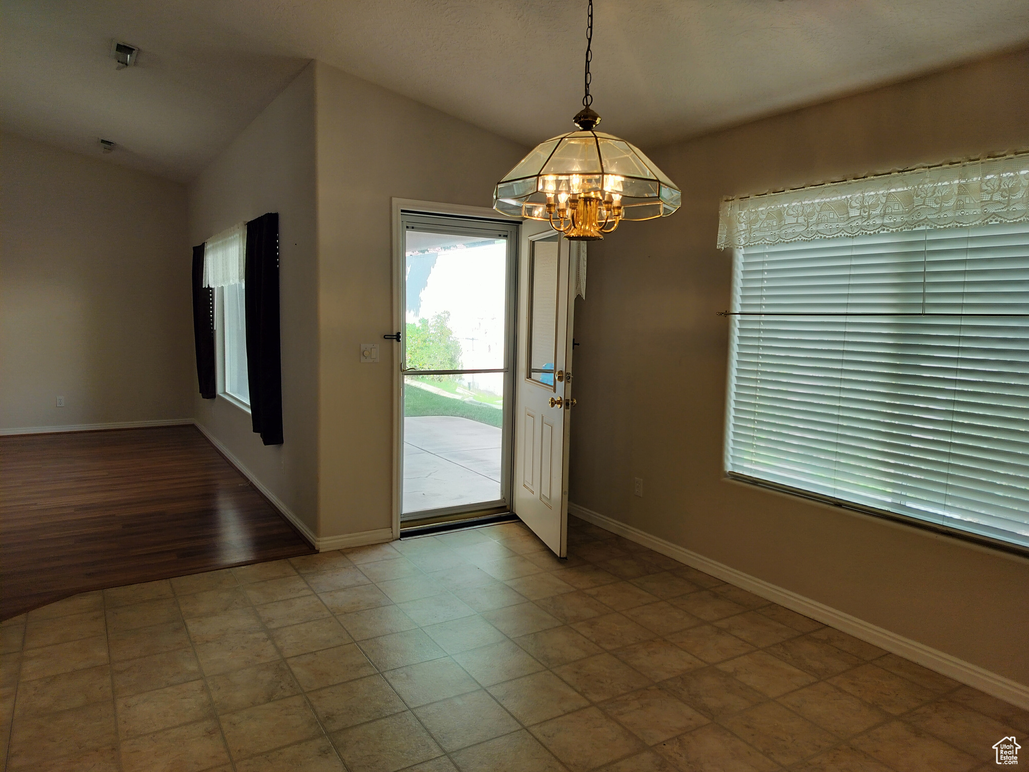 SILVERCREEK TOWNHOMES - Residential
