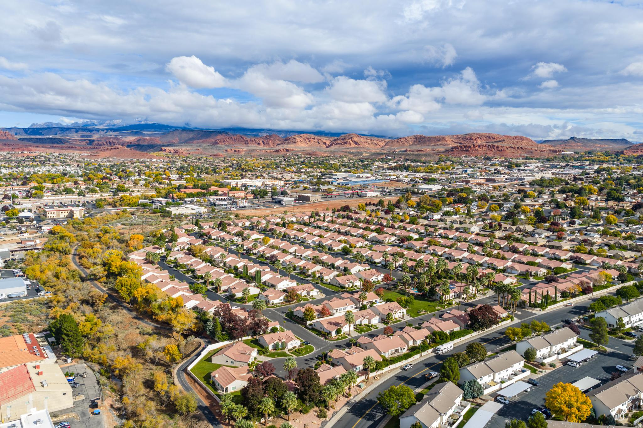 SILVERCREEK TOWNHOMES - Residential