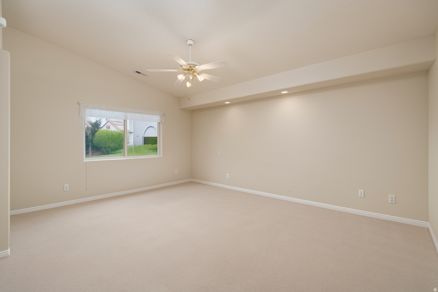 SILVERCREEK TOWNHOMES - Residential