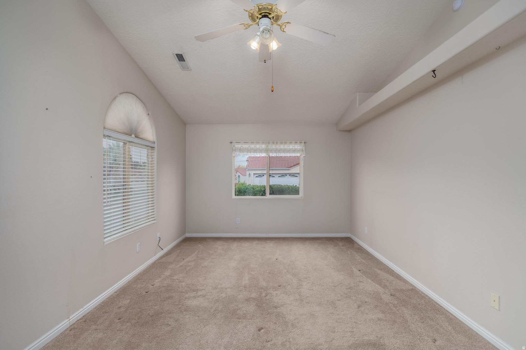 SILVERCREEK TOWNHOMES - Residential