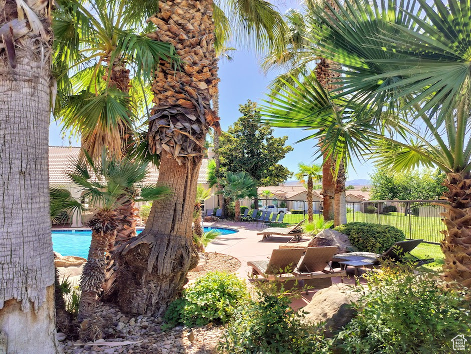 SILVERCREEK TOWNHOMES - Residential
