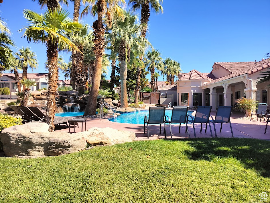 SILVERCREEK TOWNHOMES - Residential