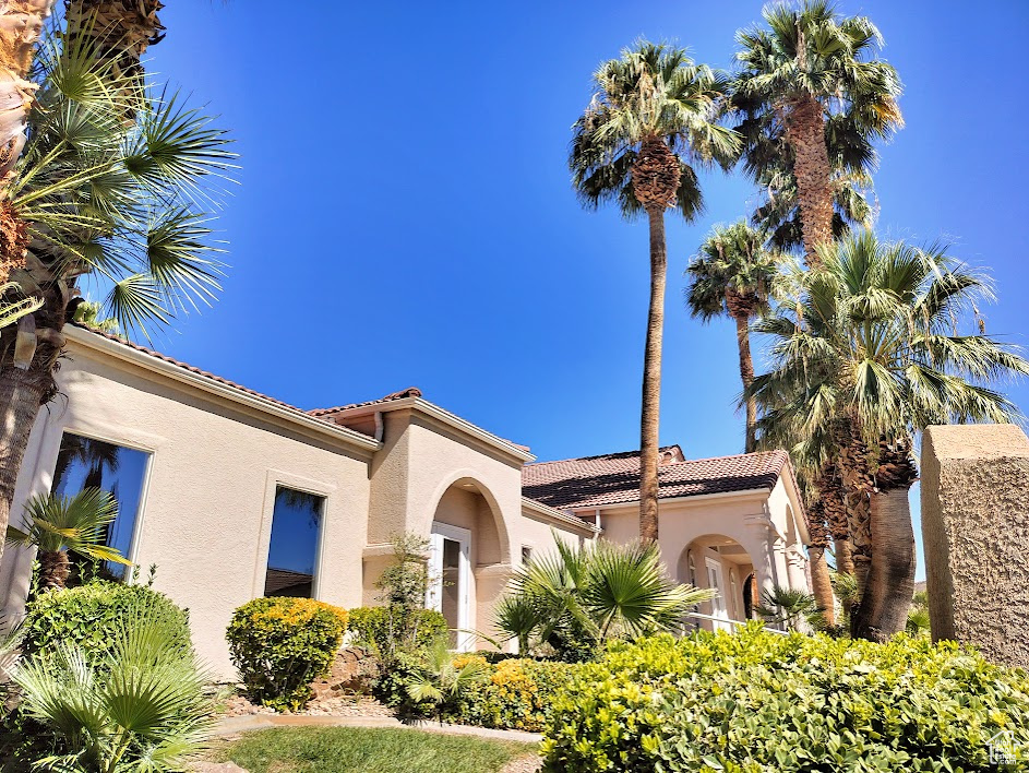 SILVERCREEK TOWNHOMES - Residential