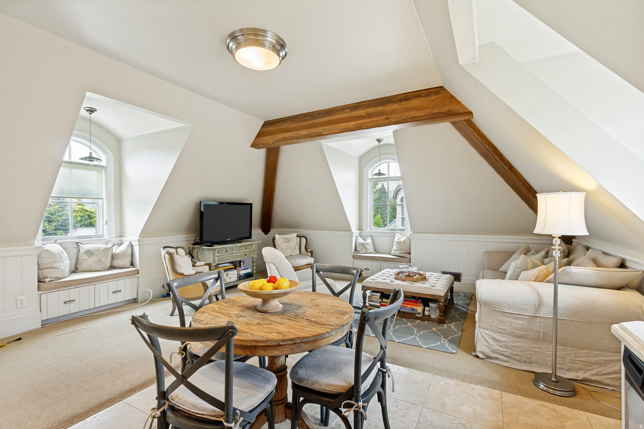 STONE GATE - Residential