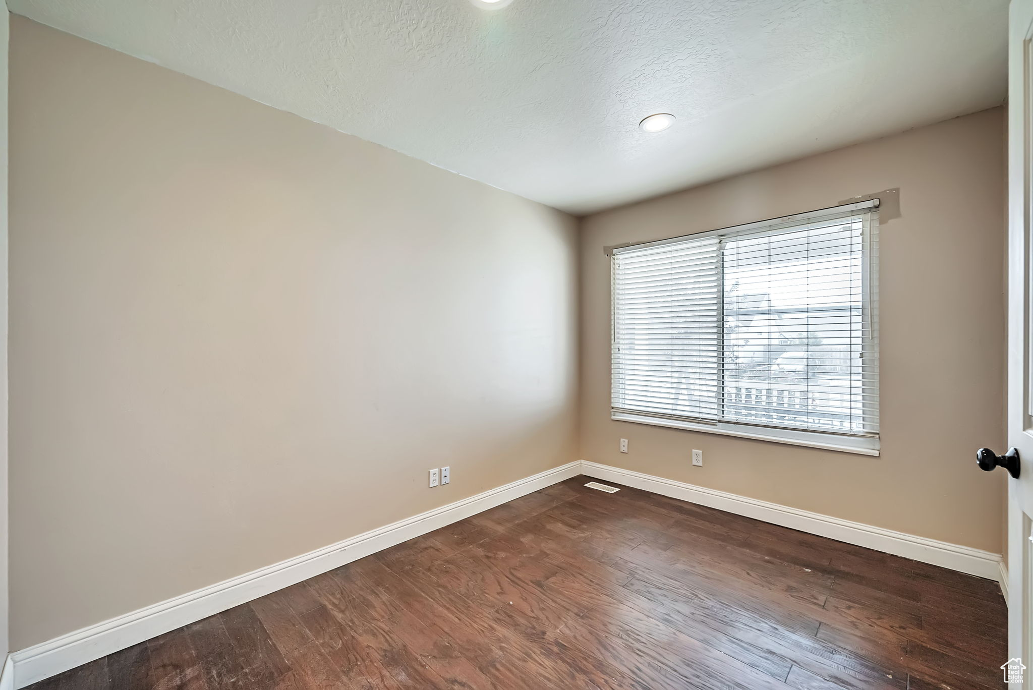 EAGLE POINT - Residential