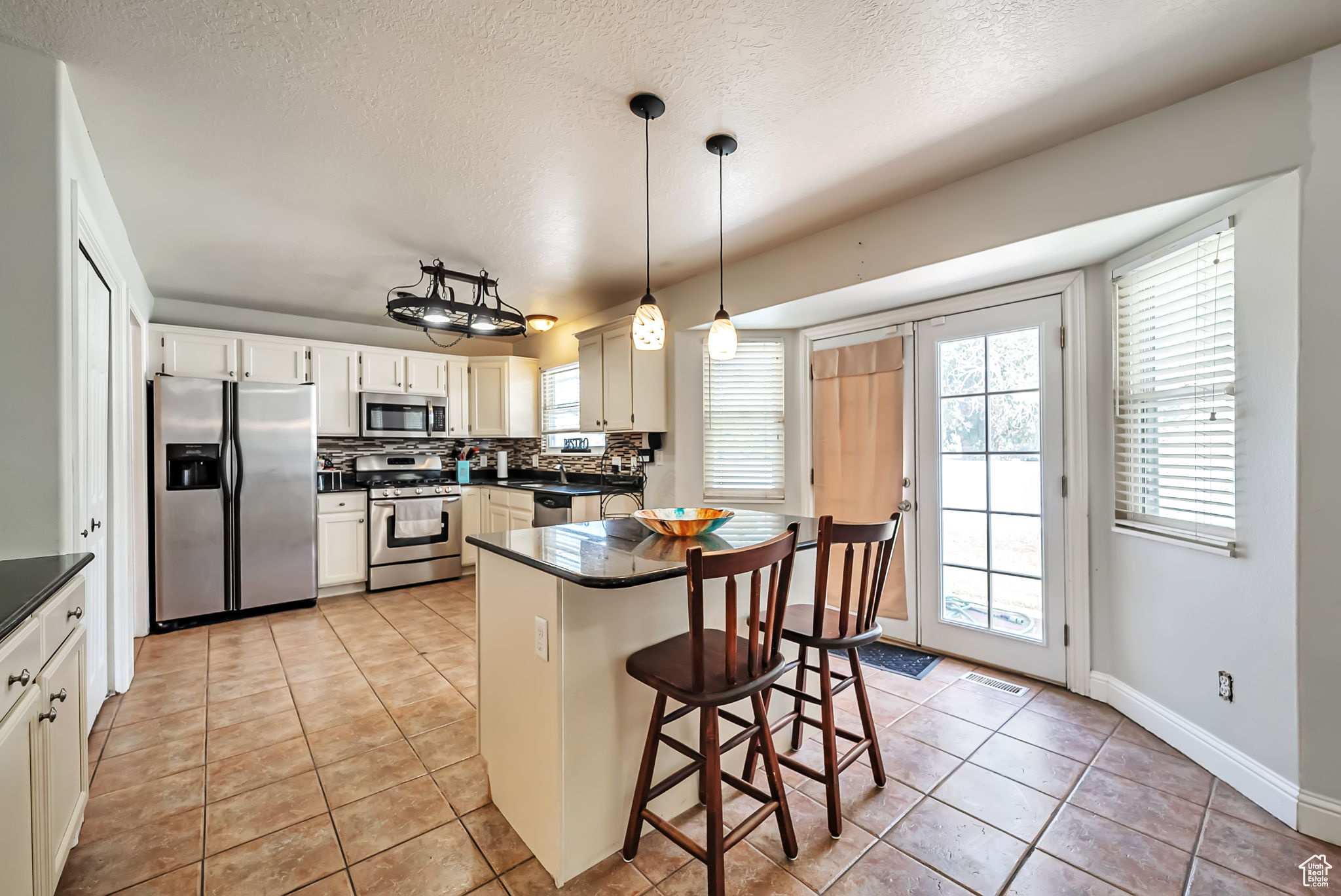 EAGLE POINT - Residential