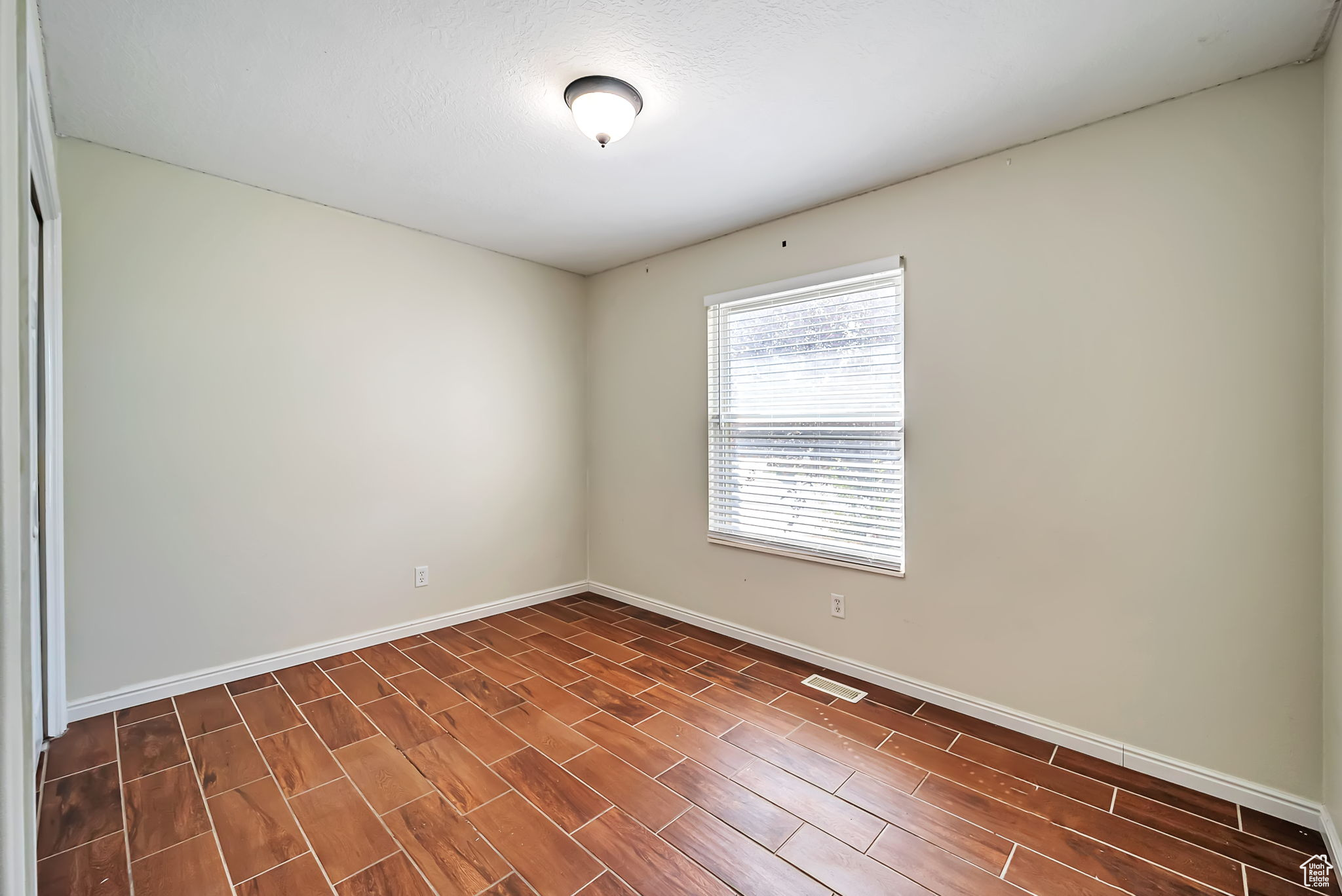 EAGLE POINT - Residential