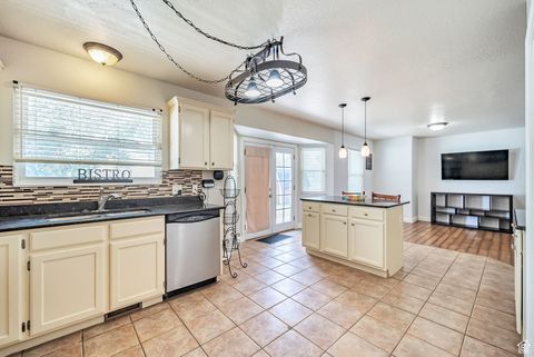 Tiny photo for 1701 E SUNRISE DR N, Eagle Mountain, UT 84005 (MLS # 2110142)