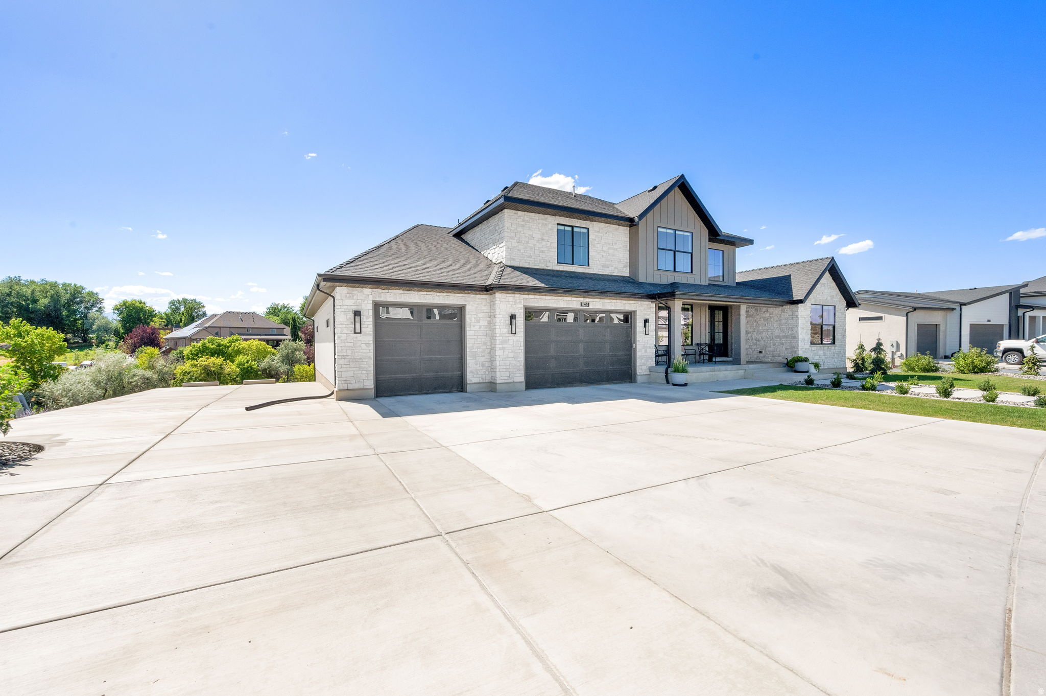 BIG WILLOW - Residential