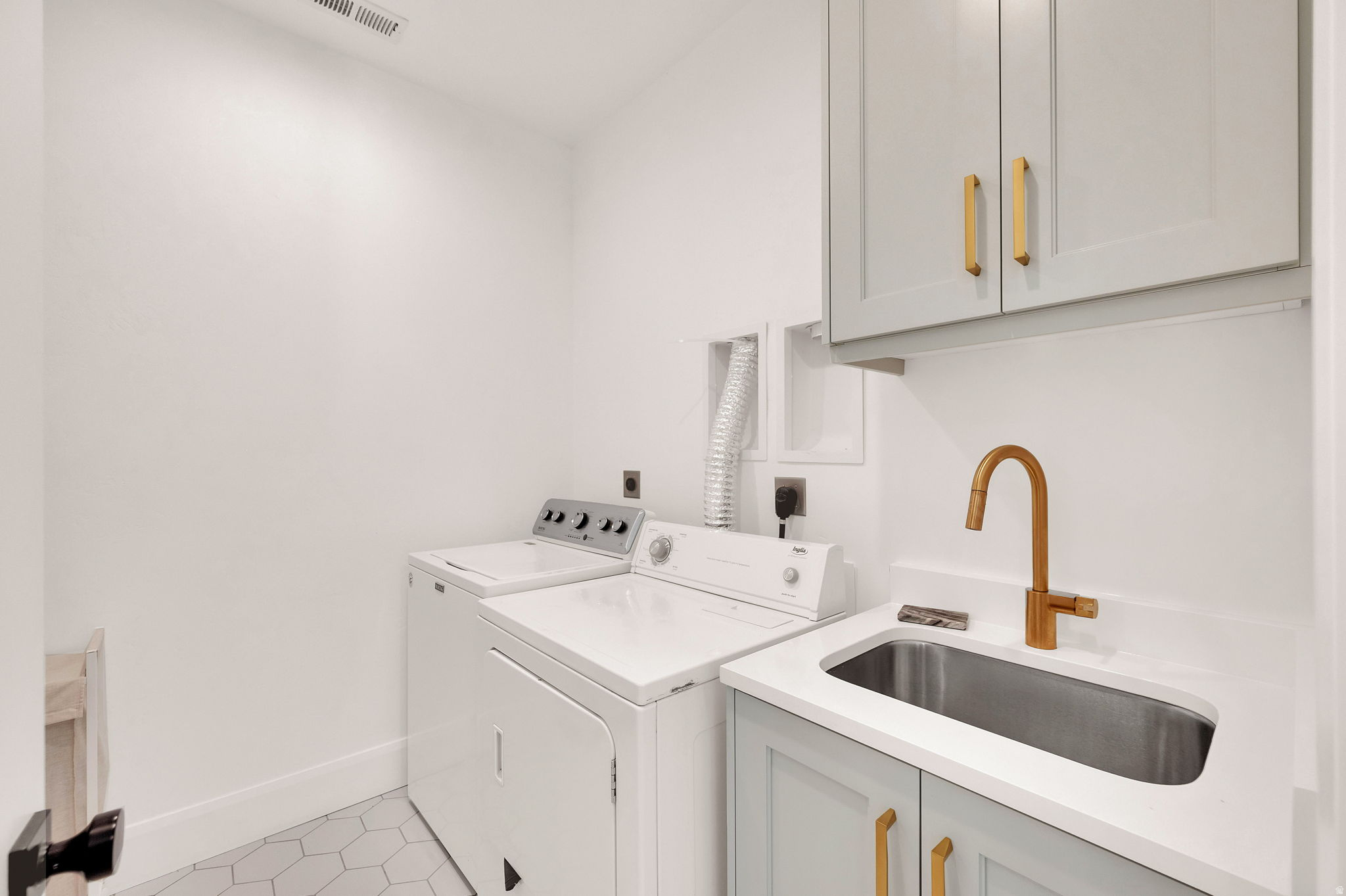 BIG WILLOW - Residential