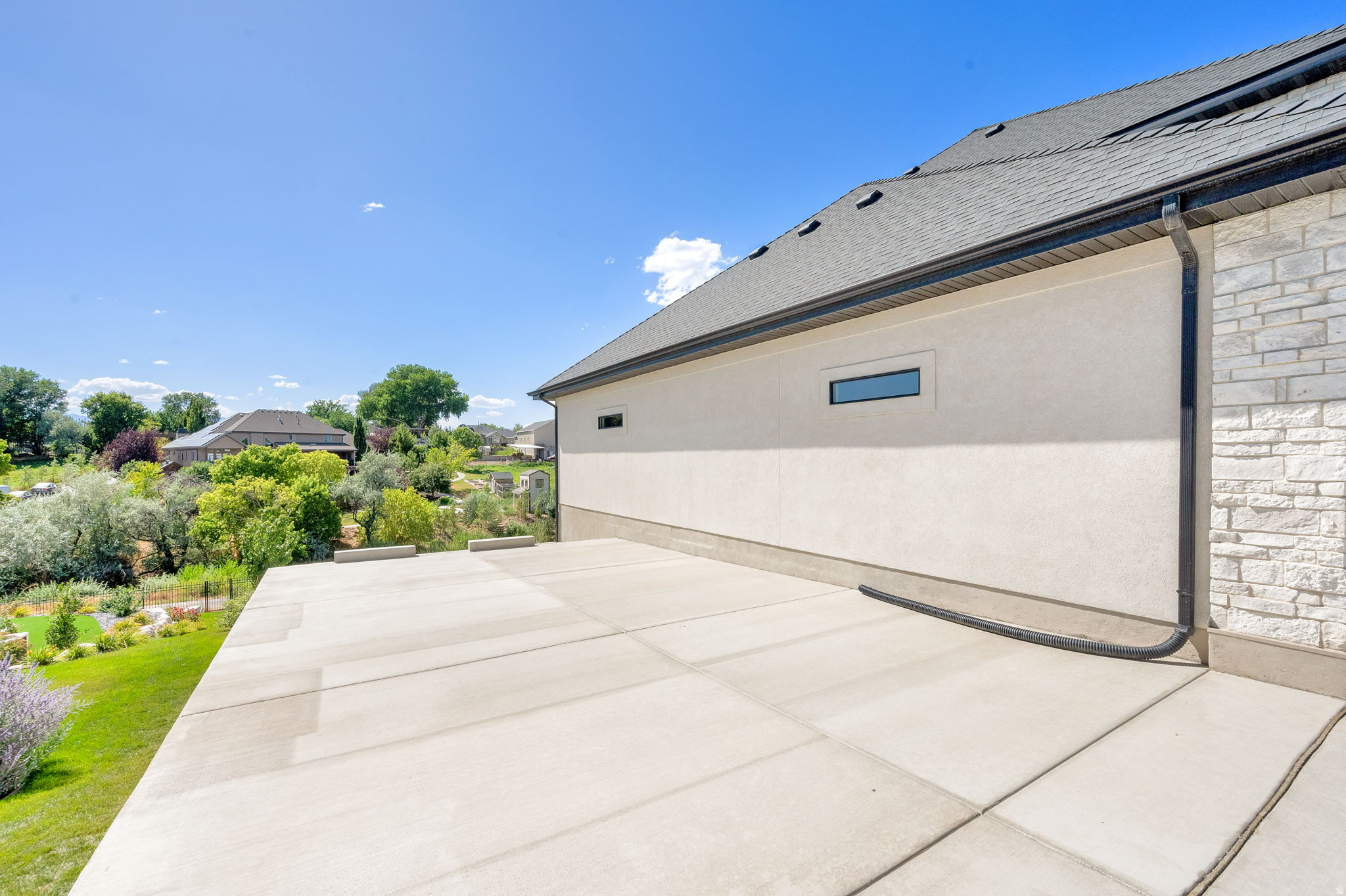 BIG WILLOW - Residential