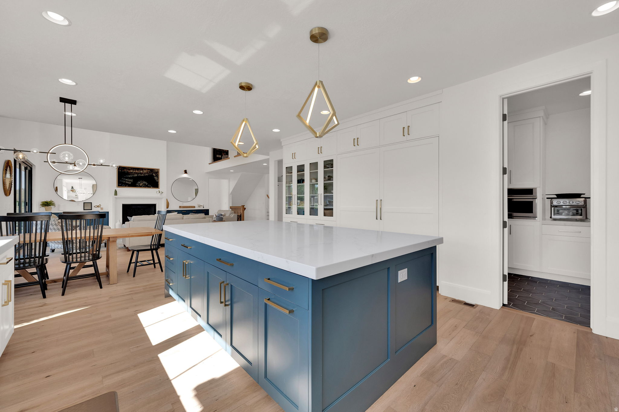 BIG WILLOW - Residential