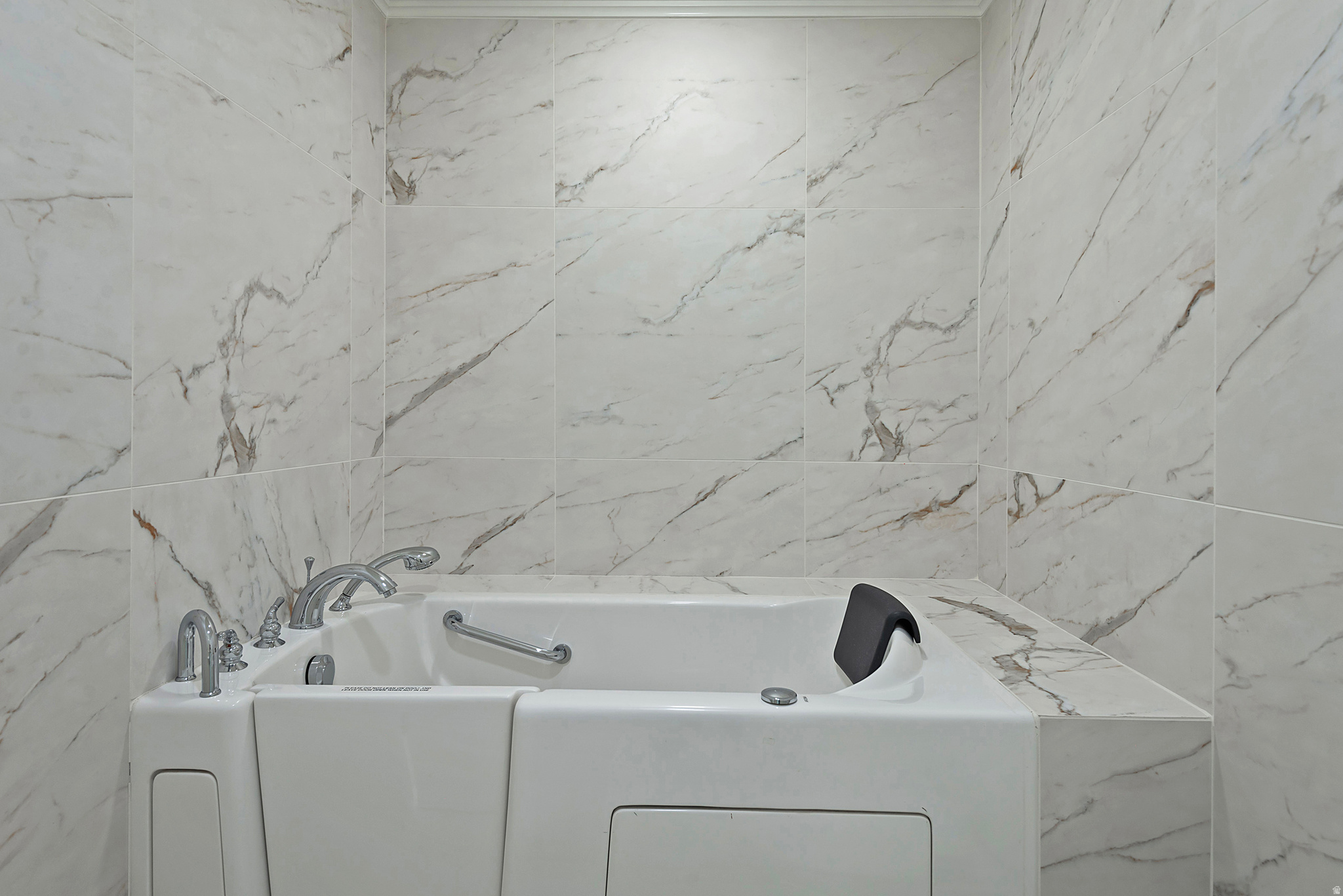 WALKER WOODS - Residential