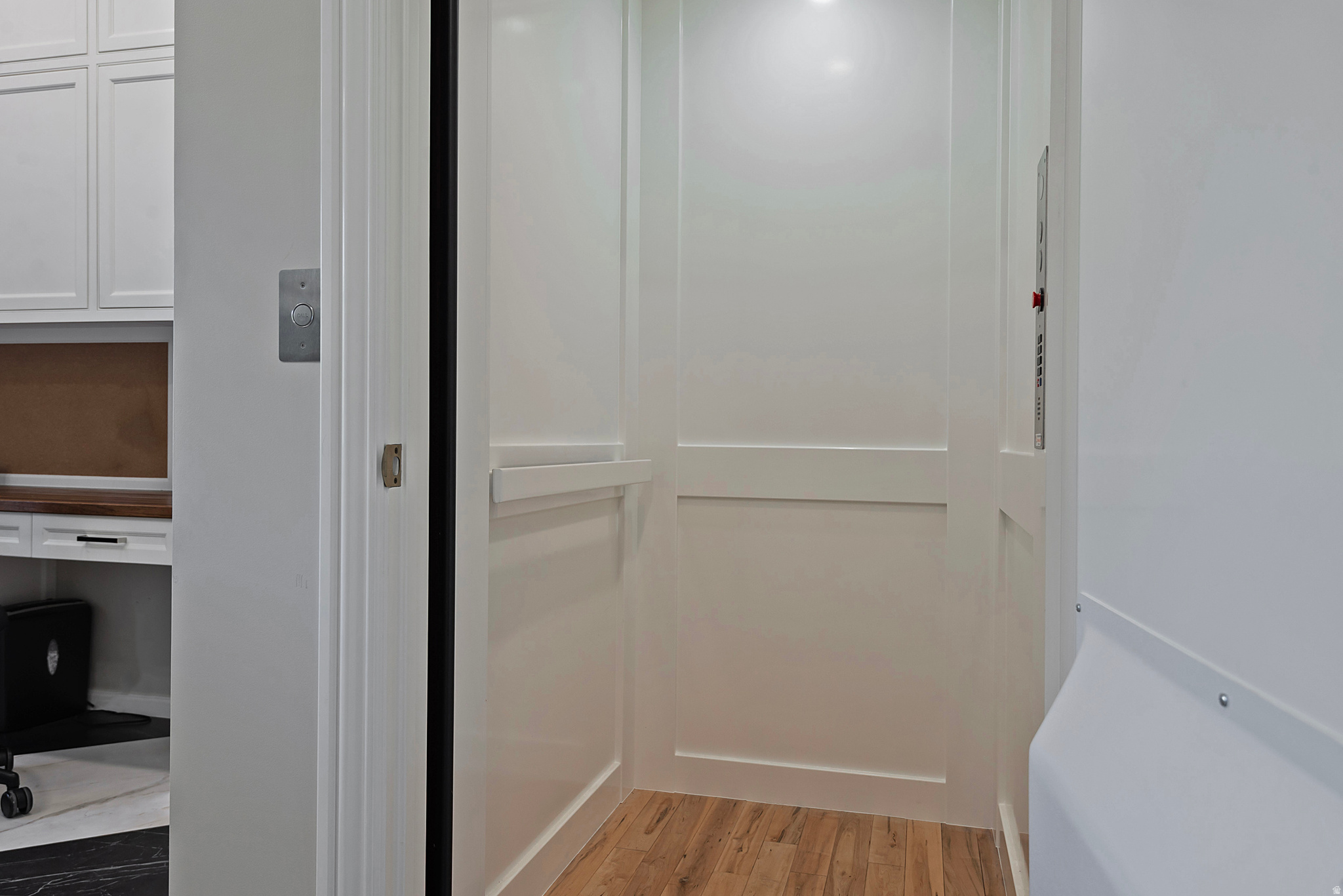 WALKER WOODS - Residential