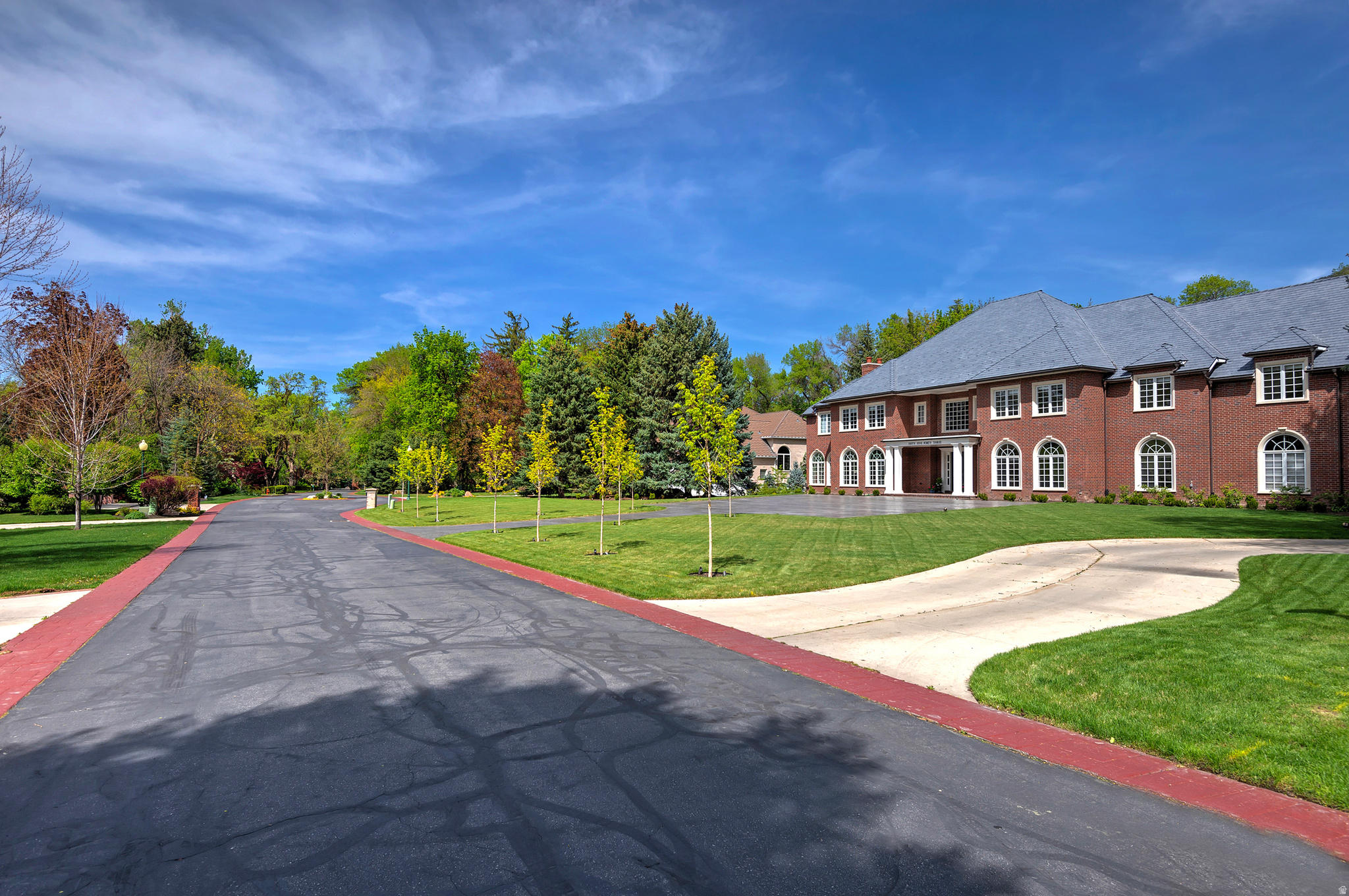 WALKER WOODS - Residential